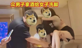 舔美女的脚漫画,揭秘舔美女脚漫画的诱惑与禁忌